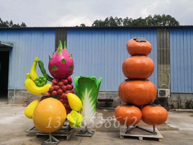 廣西柿文化主題玻璃鋼柿子雕塑成為了吸引大家爭相體驗(yàn)的打卡勝地